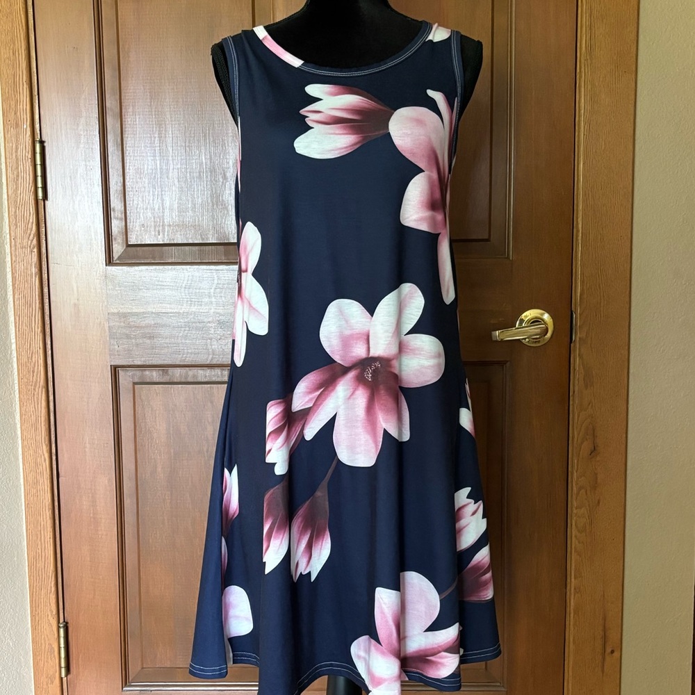 Sleeveless Floral Dress L